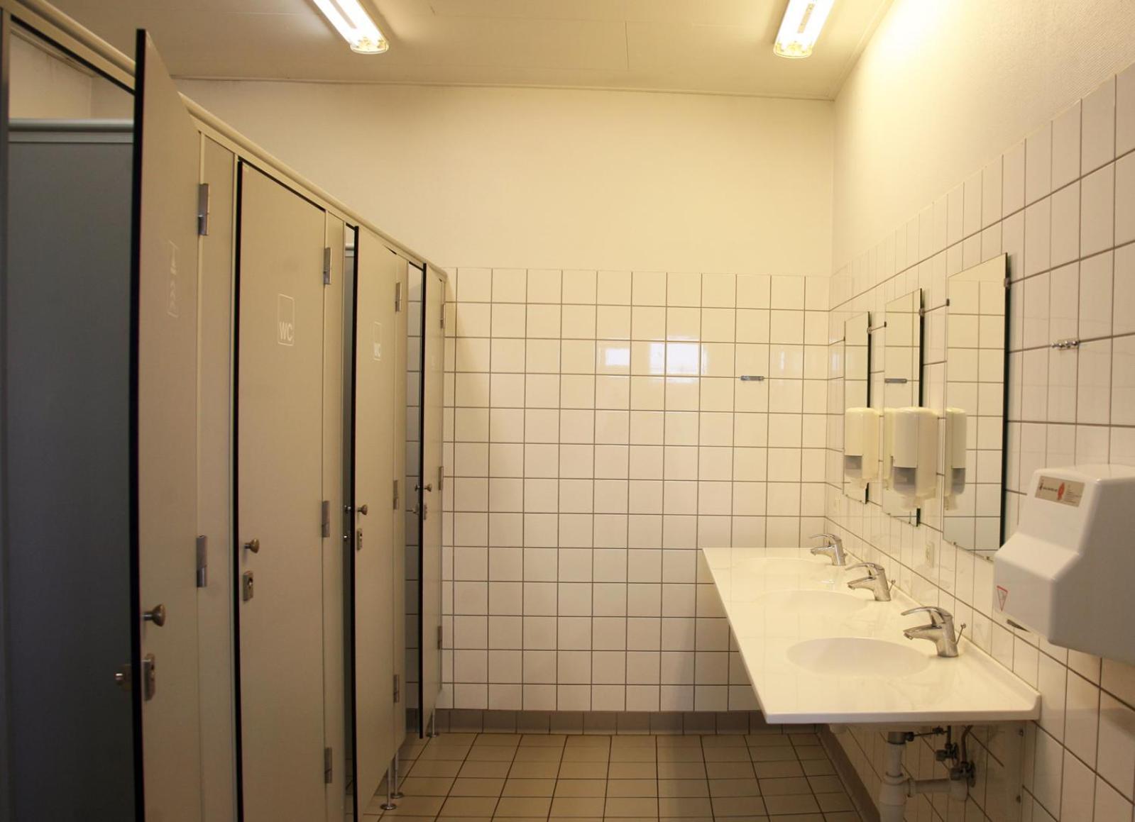 Harbour Sleep Motel Neksø Kamer foto